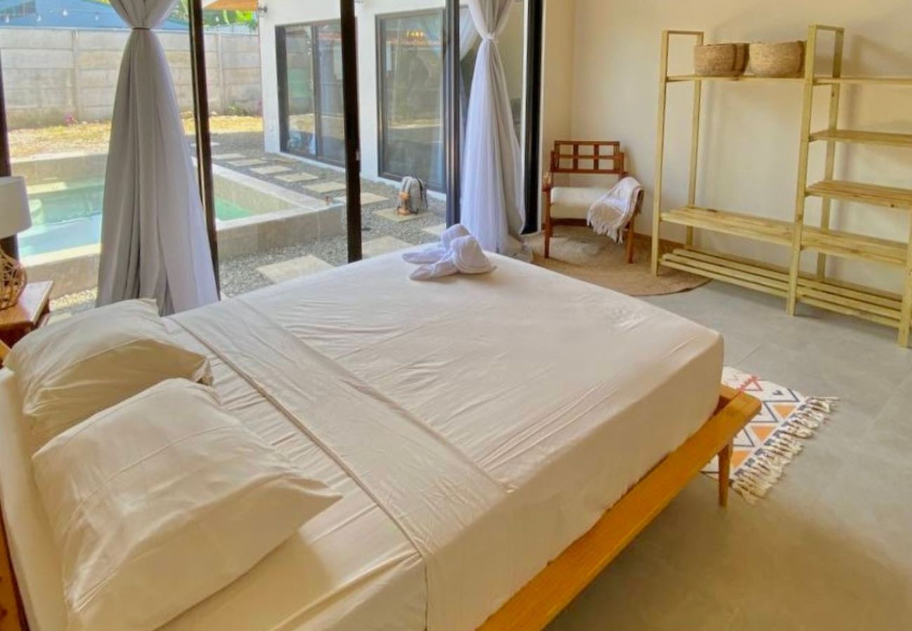 House in Puerto Viejo - Casa HESED with AC and Private Pool
