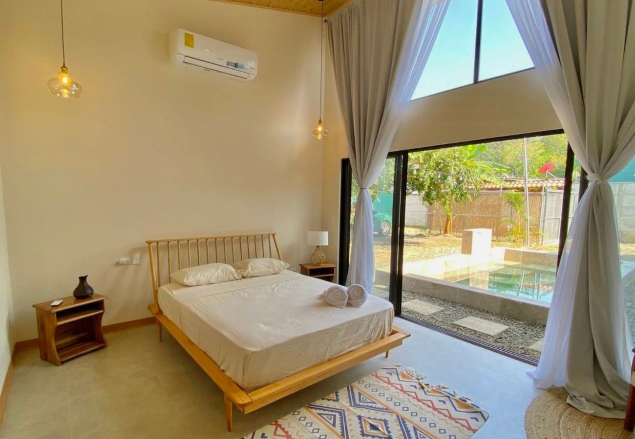 House in Puerto Viejo - Casa HESED with AC and Private Pool