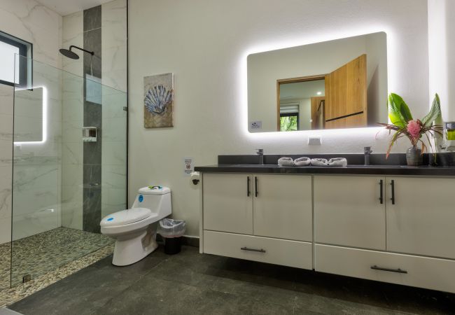 Villa in Punta Uva - Villa Mariposa with in Punta Uva Pool and AC Villa in Punta Uva - Villa Mariposa with in Punta Uva Pool and AC