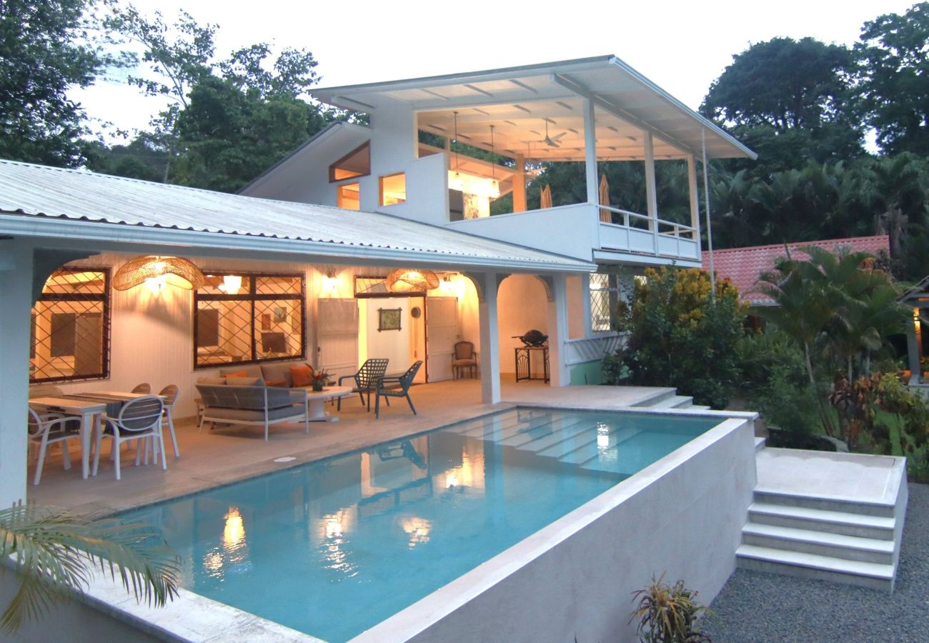House in Playa Chiquita - Villa Zorro Pool House