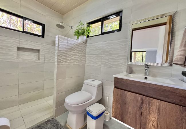 House in Punta Uva - Casa Guayaba • Mountain Getaway w/ AC House in Punta Uva - Casa Guayaba • Mountain Getaway w/ AC