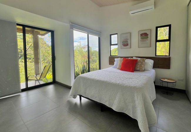 House in Punta Uva - Casa Guayaba • Mountain Getaway w/ AC House in Punta Uva - Casa Guayaba • Mountain Getaway w/ AC
