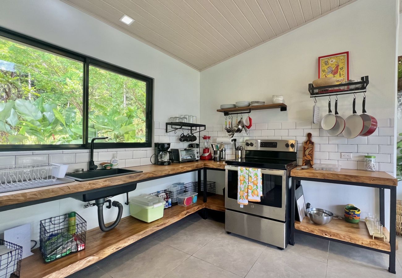 House in Punta Uva - Casa Guayaba • Mountain Getaway w/ AC