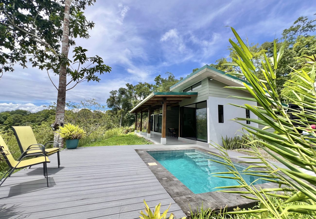 House in Punta Uva - Casa Guayaba • Mountain Getaway w/ AC