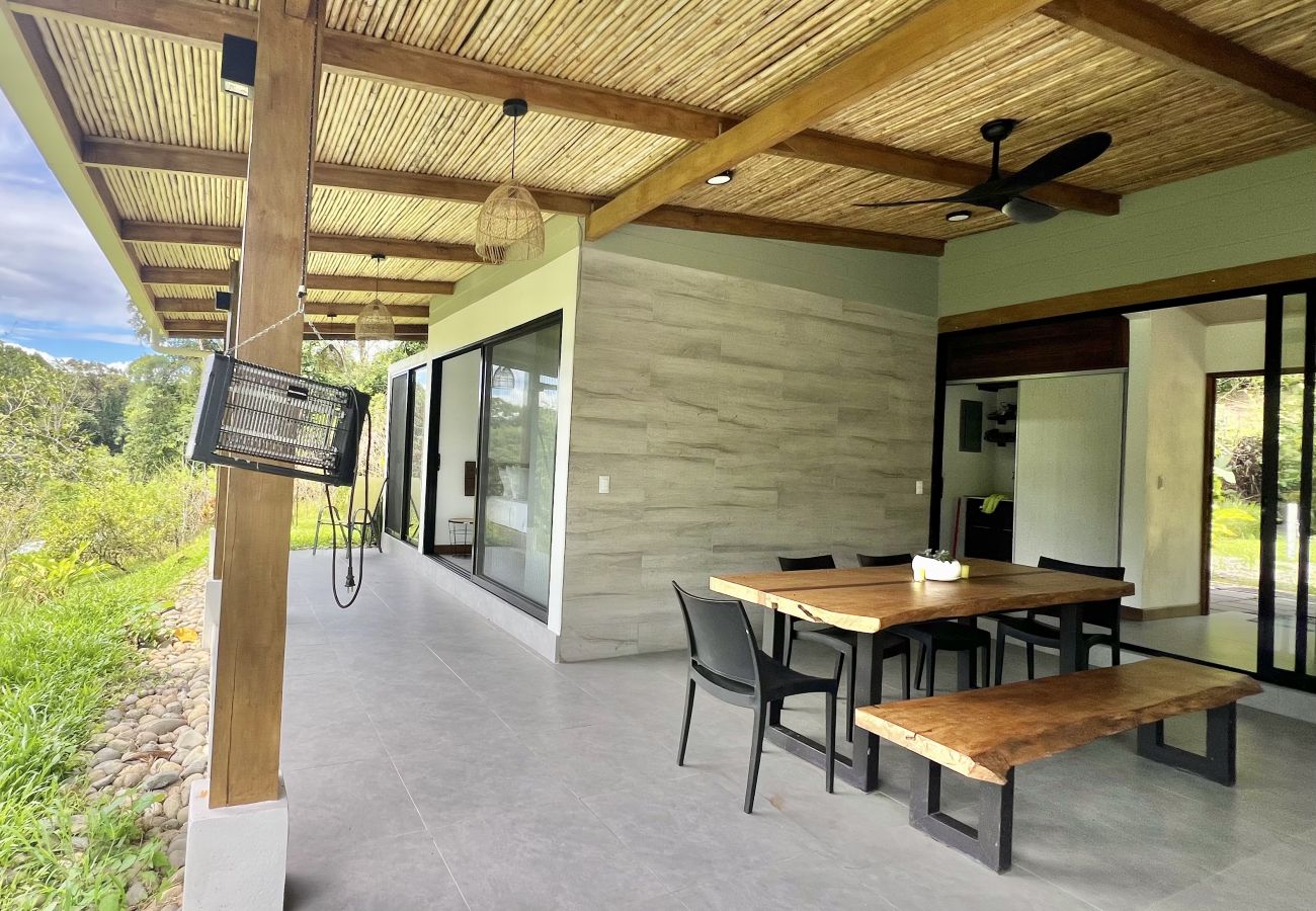 House in Punta Uva - Casa Guayaba • Mountain Getaway w/ AC