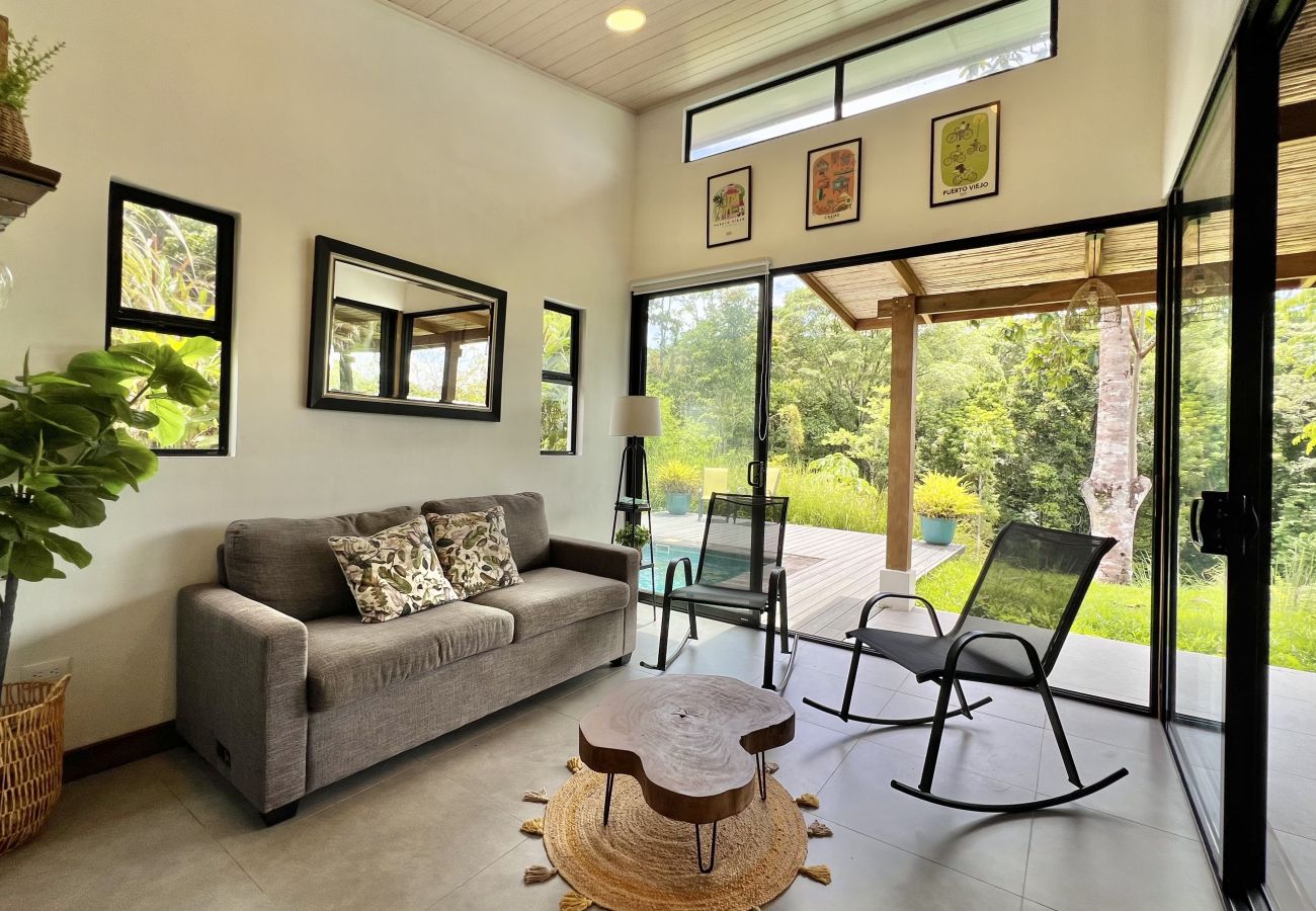 House in Punta Uva - Casa Guayaba • Mountain Getaway w/ AC