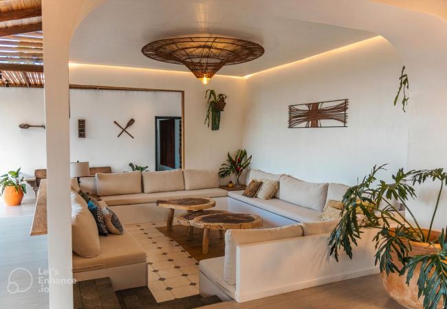 House in Hone Creek - Blue Hill State - 360° Ocean View Jungle Villa House in Hone Creek - Blue Hill State - 360° Ocean View Jungle Villa