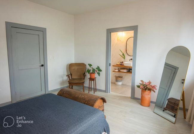 House in Hone Creek - Blue Hill State - 360° Ocean View Jungle Villa House in Hone Creek - Blue Hill State - 360° Ocean View Jungle Villa