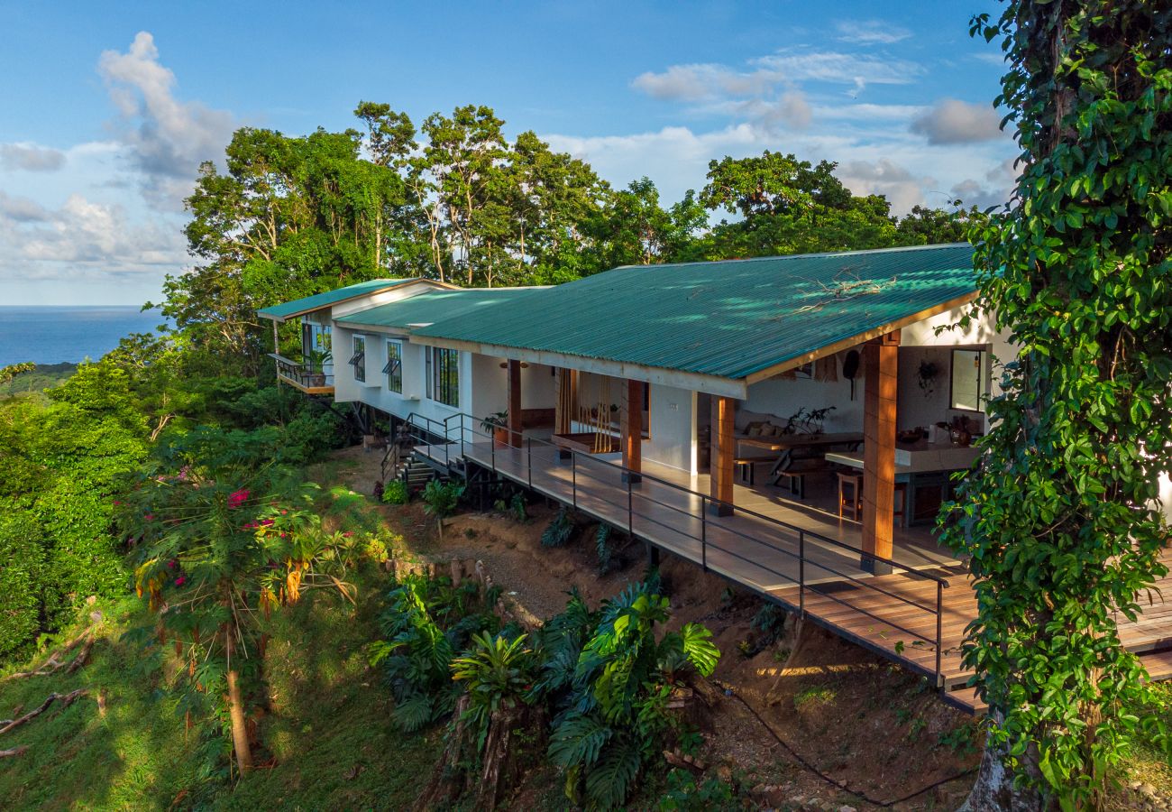 House in Hone Creek - Blue Hill State - 360° Ocean View Jungle Villa