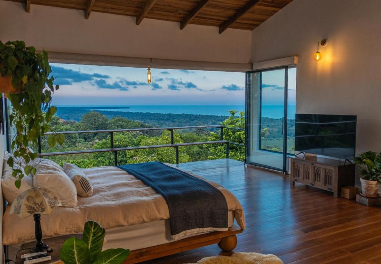 House in Hone Creek - Blue Hill State - 360° Ocean View Jungle Villa