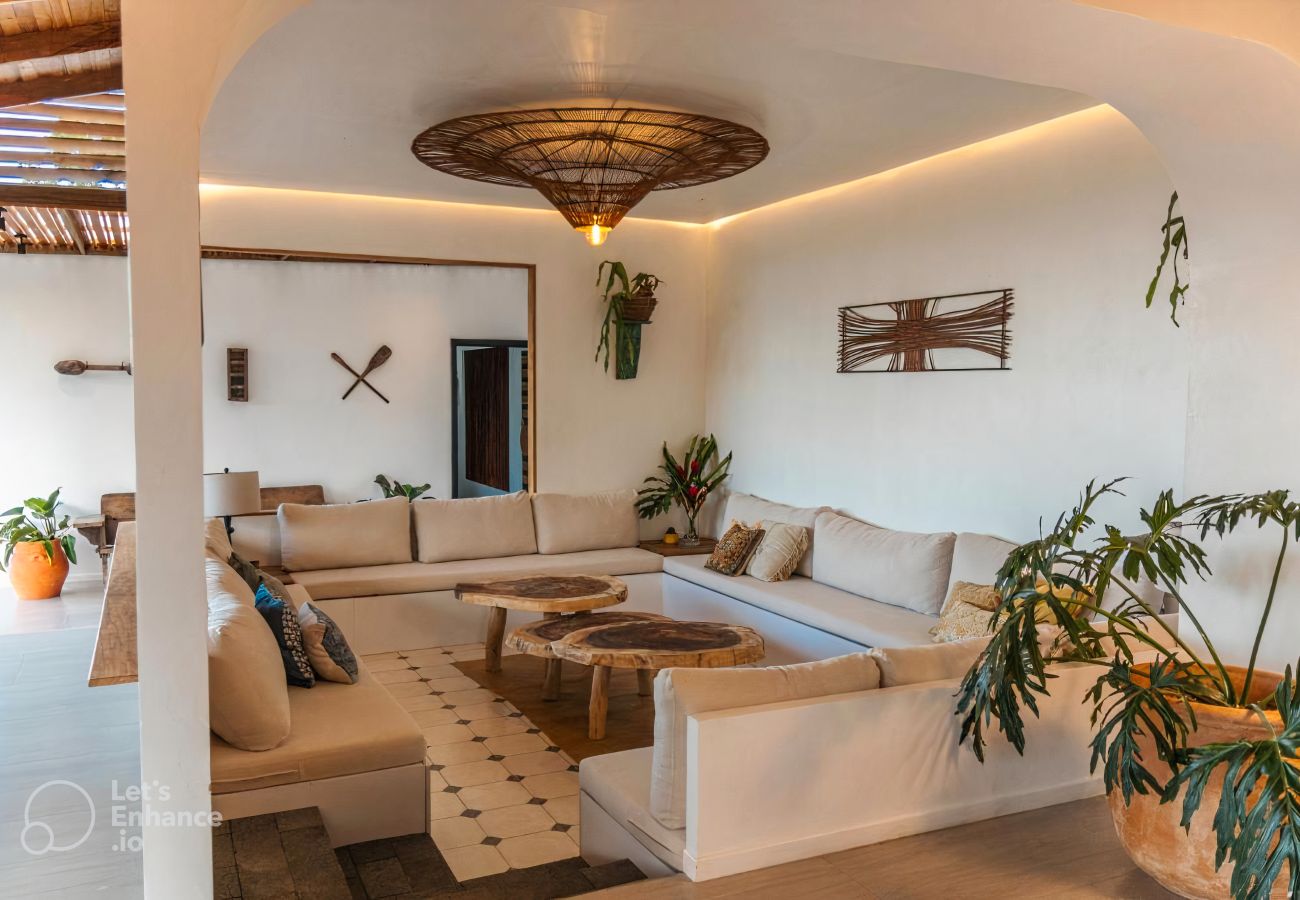 House in Hone Creek - Blue Hill State - 360° Ocean View Jungle Villa