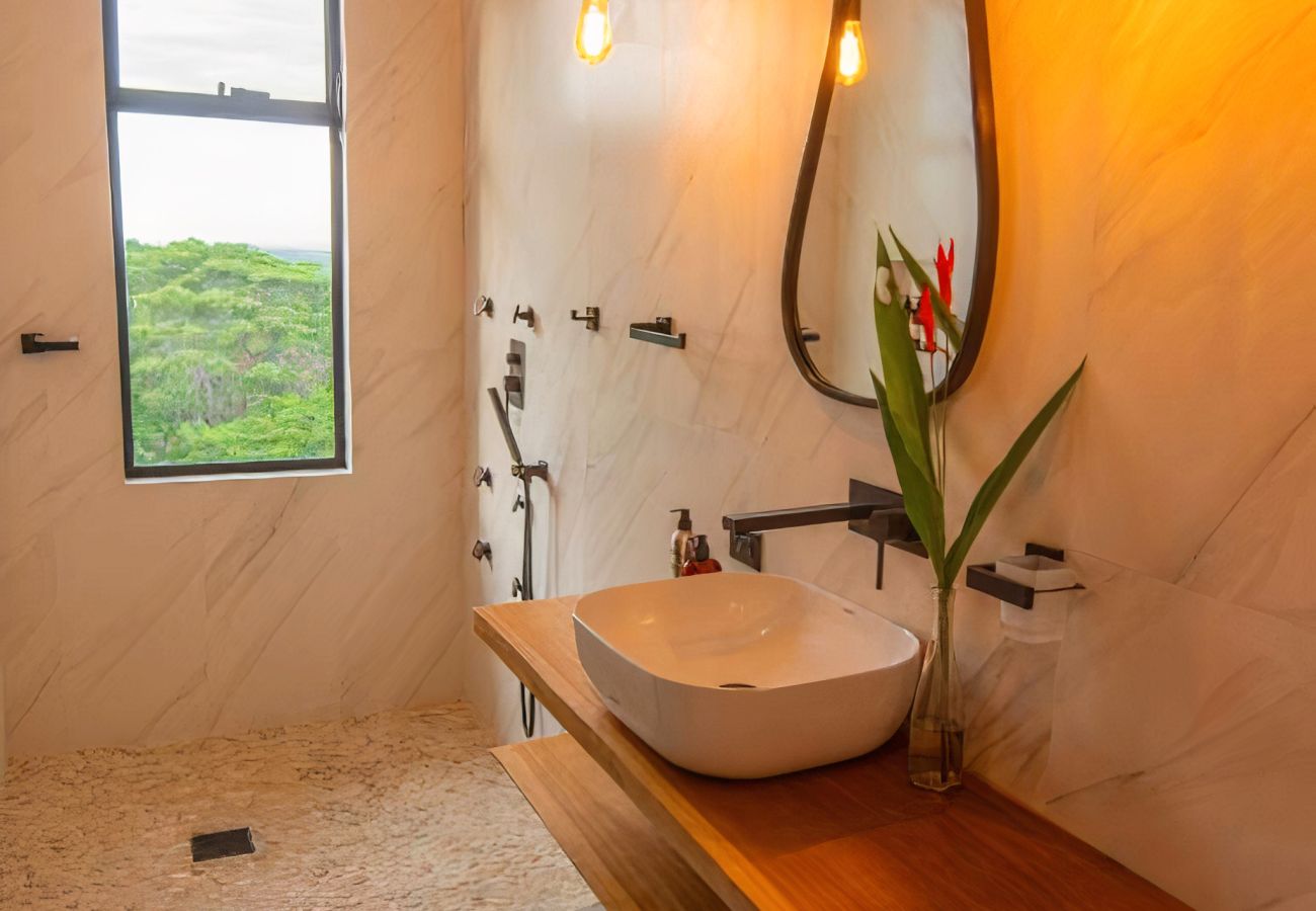 House in Hone Creek - Blue Hill State - 360° Ocean View Jungle Villa