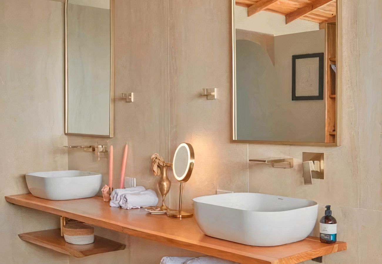 House in Hone Creek - Blue Hill State - 360° Ocean View Jungle Villa