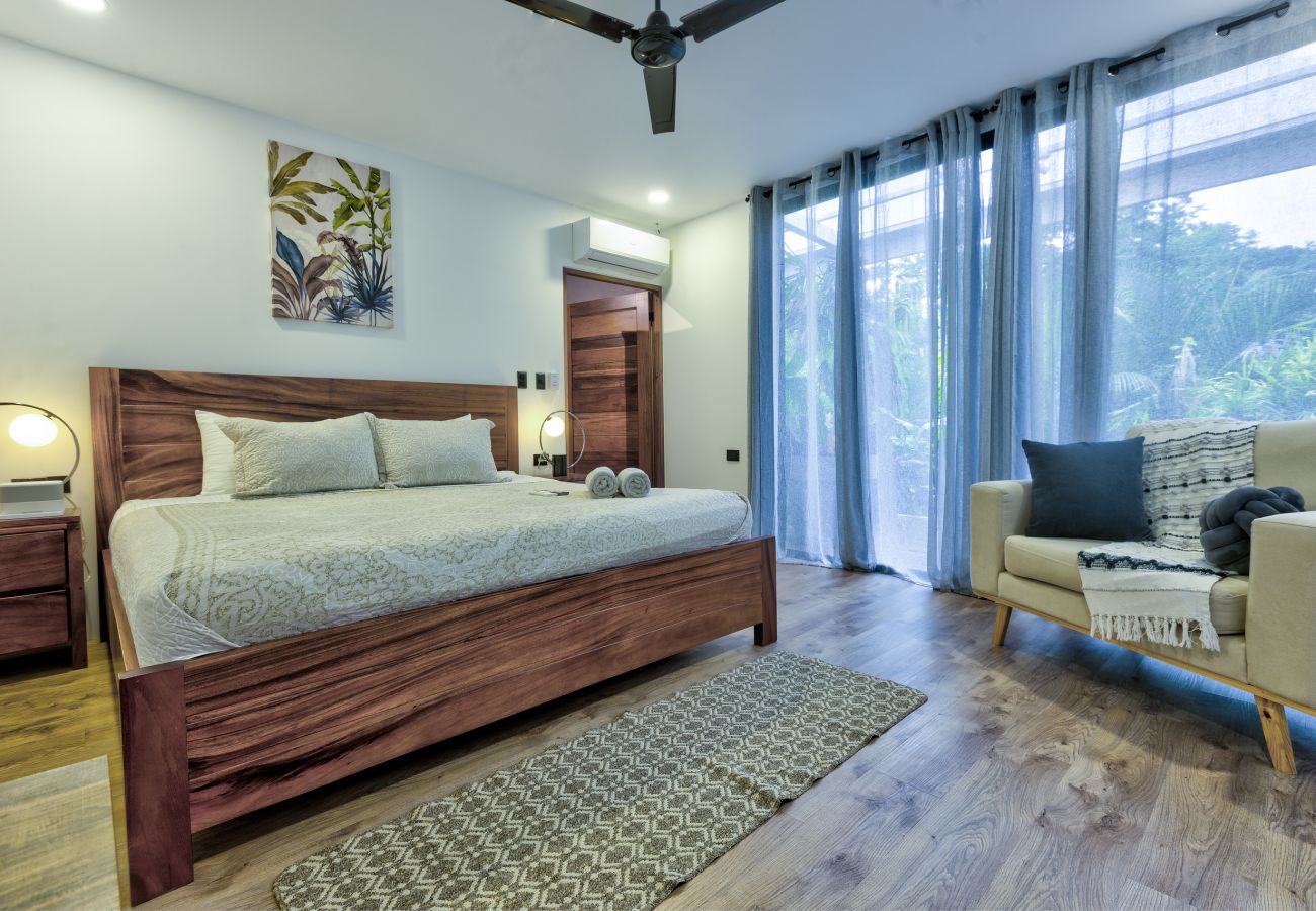 Villa in Cocles - Villas Coral - Luxury Pool House with Beautiful Gardens
