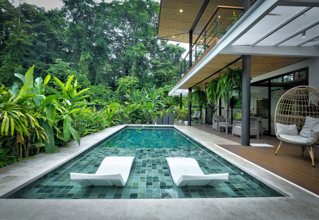 Villa in Cocles - Villas Coral - Luxury Pool House with Beautiful Gardens