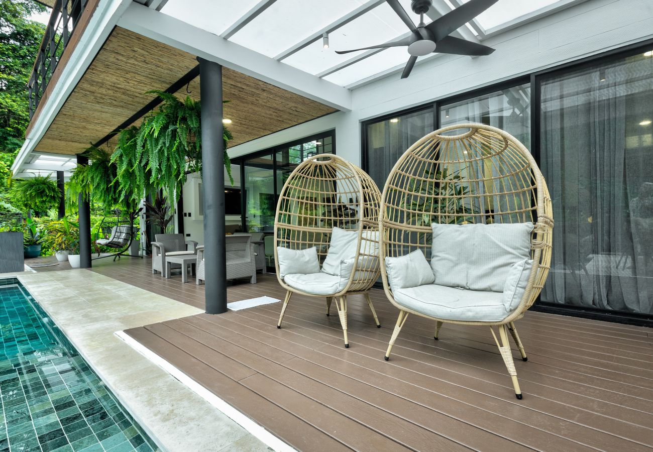 Villa in Cocles - Villas Coral - Luxury Pool House with Beautiful Gardens