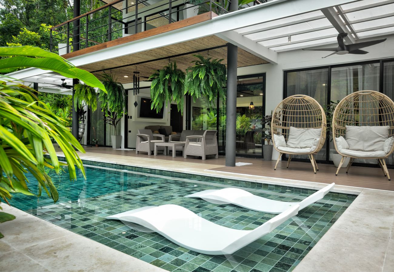 Villa in Cocles - Villas Coral - Luxury Pool House with Beautiful Gardens