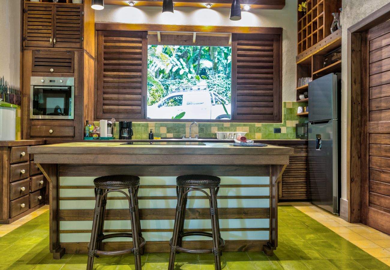 House in Playa Chiquita - Casa Xcanan • private pool & lush gardens