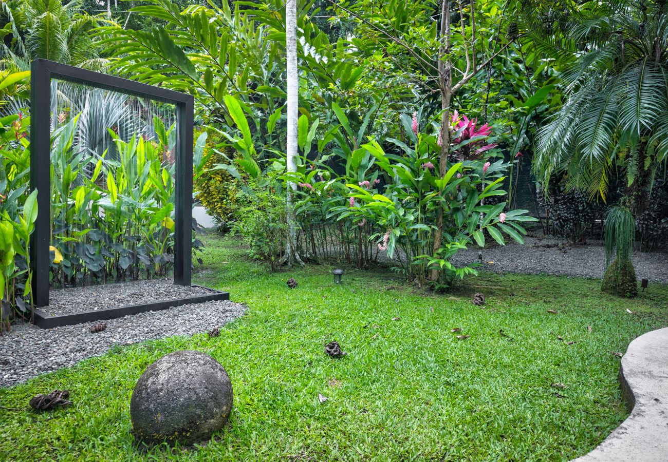 House in Playa Chiquita - Casa Xcanan • private pool & lush gardens