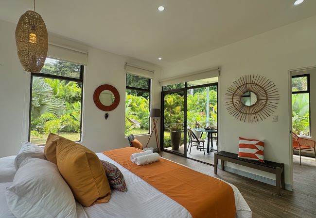 Rent by room in Punta Uva - Deluxe Room in Punta Uva with AC & Pool • Selvatica Rent by room in Punta Uva - Deluxe Room in Punta Uva with AC & Pool • Selvatica