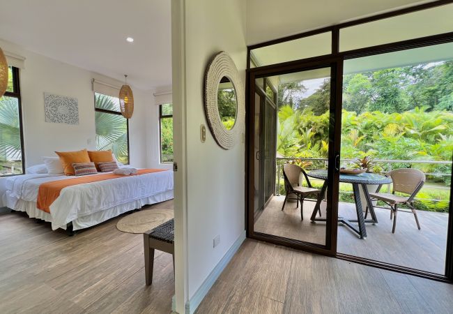 Rent by room in Punta Uva - Deluxe Room in Punta Uva with AC & Pool • Selvatica Rent by room in Punta Uva - Deluxe Room in Punta Uva with AC & Pool • Selvatica