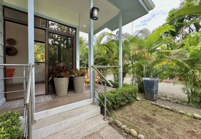 Rent by room in Punta Uva - Deluxe Room in Punta Uva with AC & Pool • Selvatica Rent by room in Punta Uva - Deluxe Room in Punta Uva with AC & Pool • Selvatica