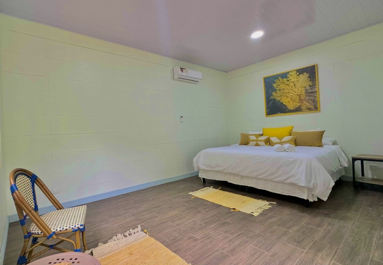 Rent by room in Punta Uva - Standard King Room – Luna Bella
