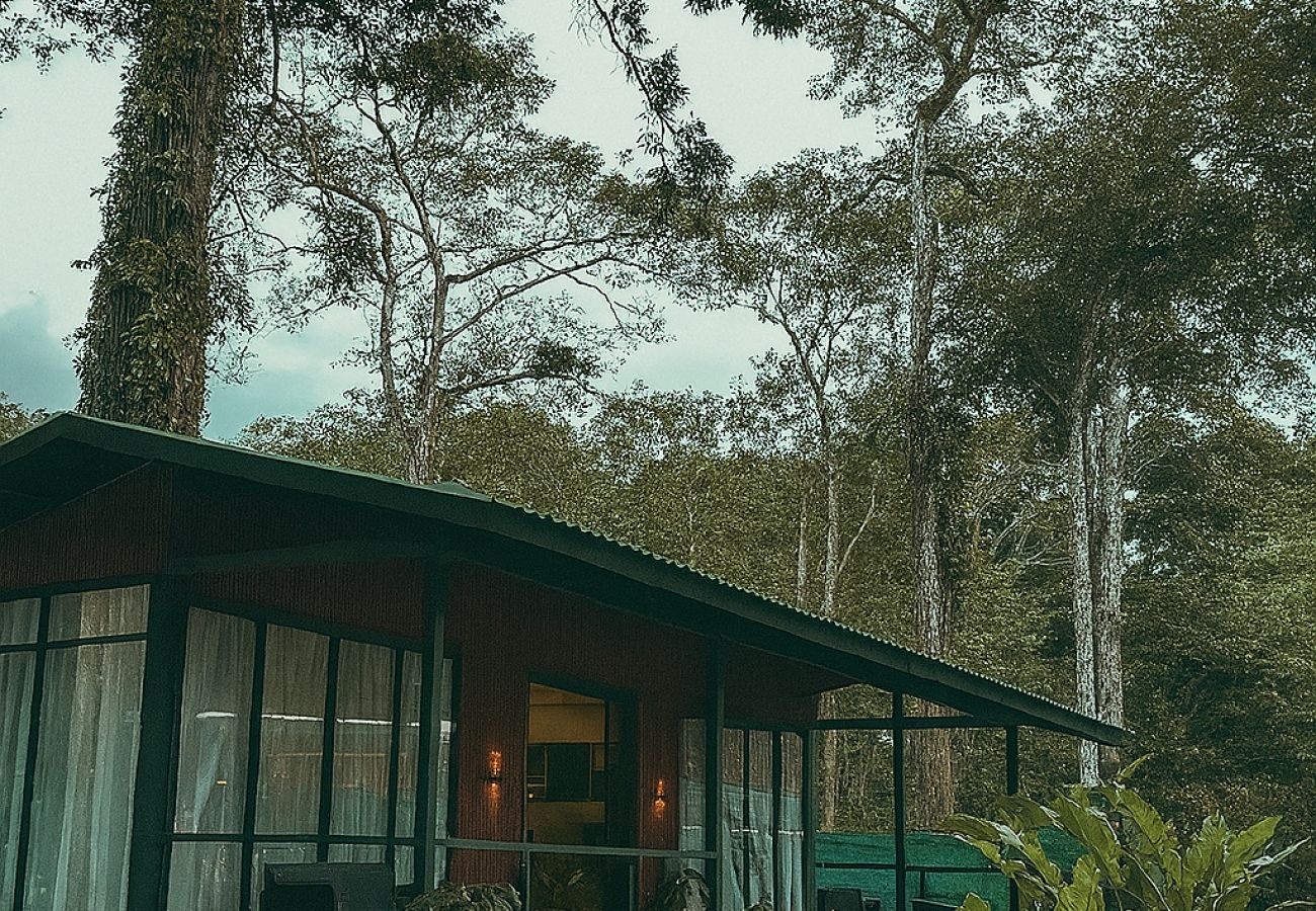 Bungalow in Talamanca - Nalu Punta Uva Lodge 5 min Walk to beach