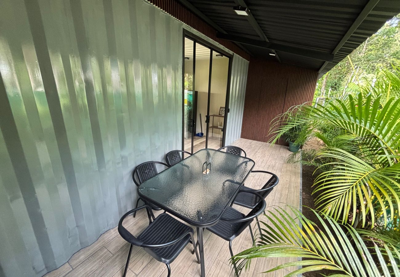 Bungalow in Talamanca - Nalu Punta Uva Lodge 5 min Walk to beach