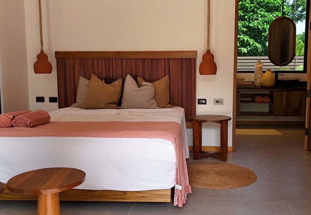 Villa in Puerto Viejo - Villa Yakole– Spacious Tropical Retreat