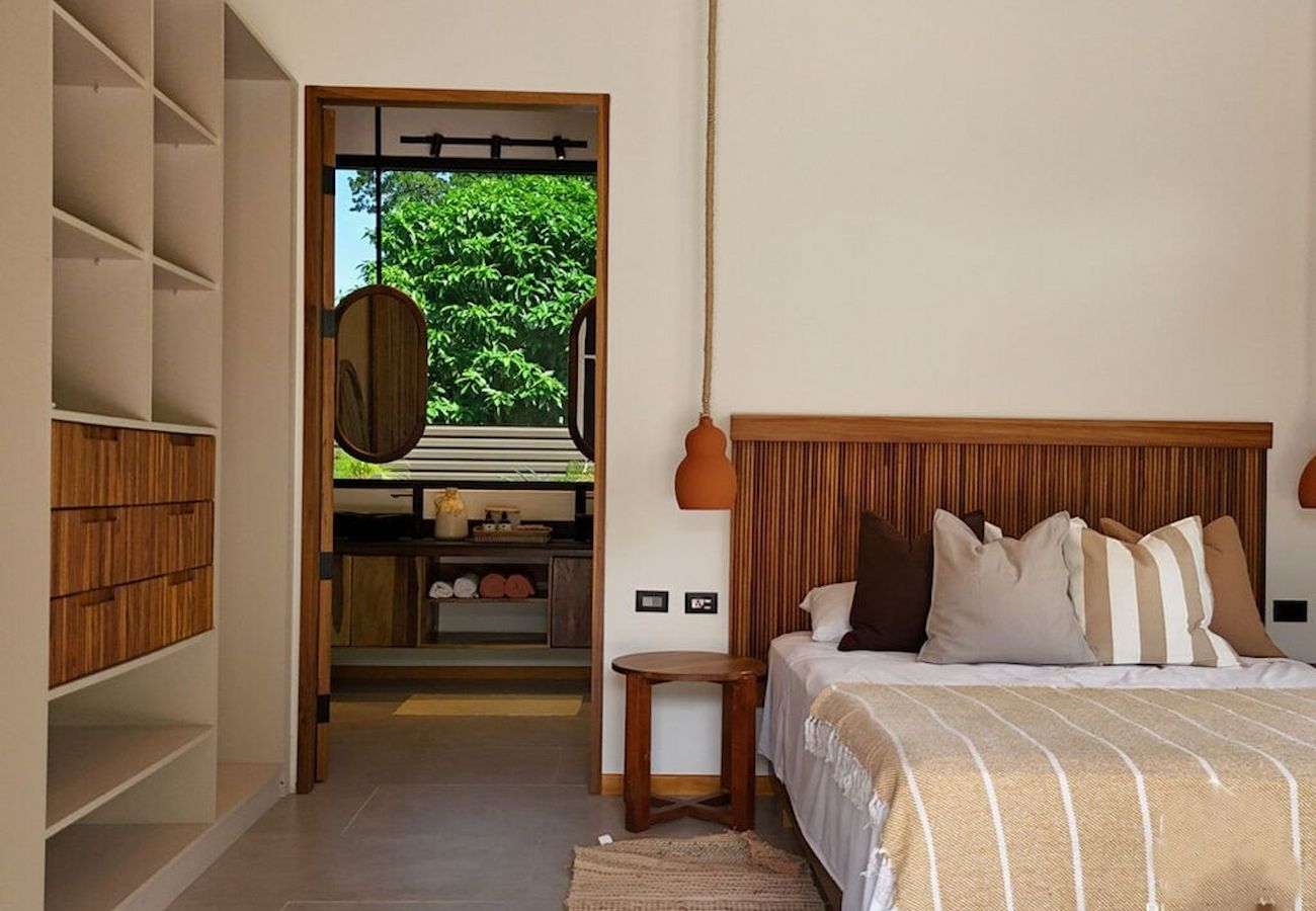 Villa in Puerto Viejo - Villa Yakole– Spacious Tropical Retreat