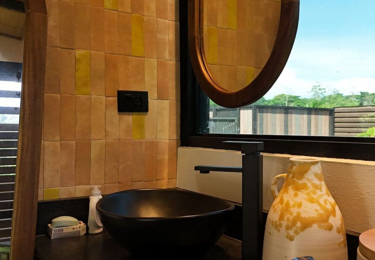 Villa in Puerto Viejo - Villa Yakole– Spacious Tropical Retreat