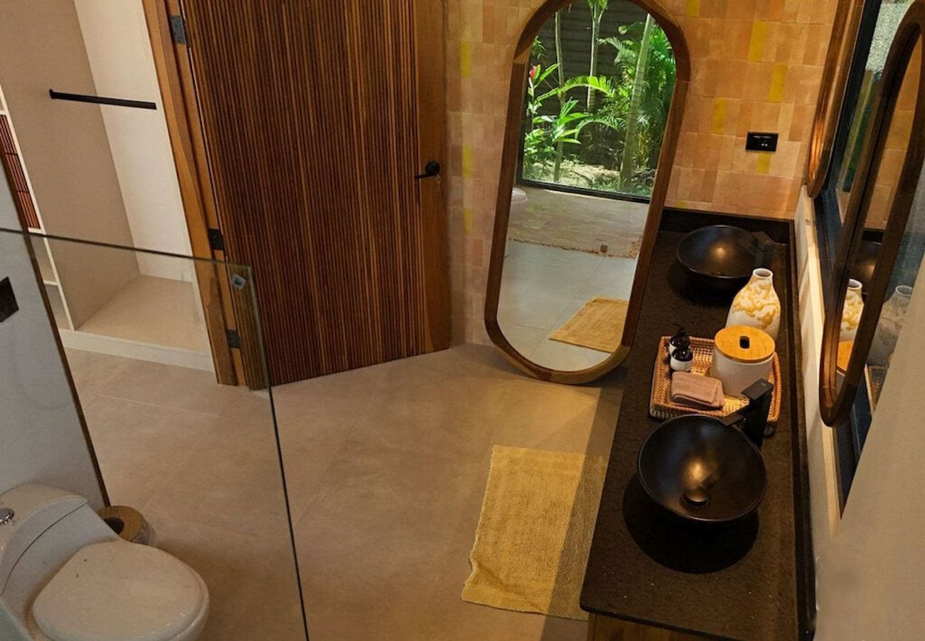 Villa in Puerto Viejo - Villa Yakole– Spacious Tropical Retreat