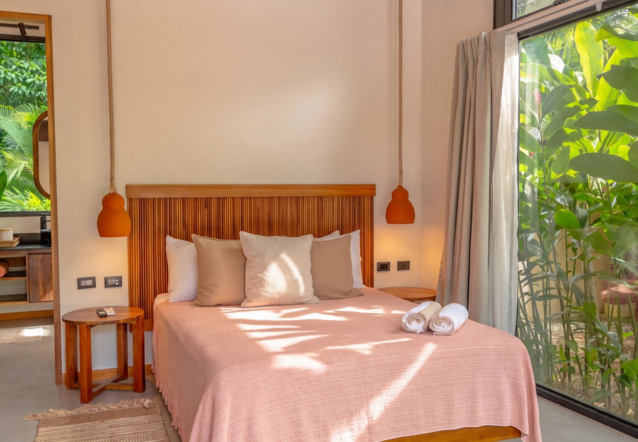 Villa in Puerto Viejo - Villa Yakole– Spacious Tropical Retreat