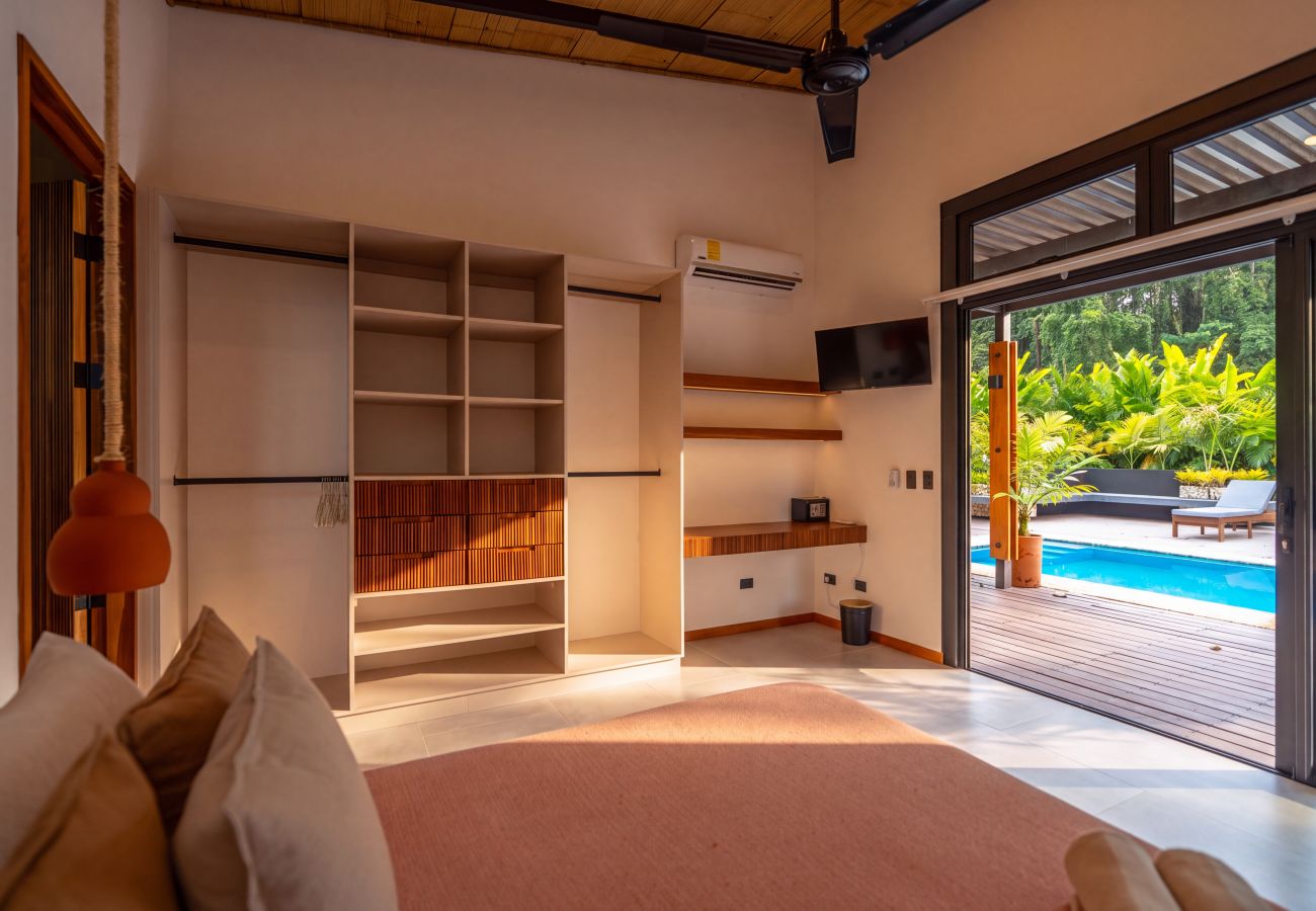 Villa in Puerto Viejo - Villa Yakole– Spacious Tropical Retreat