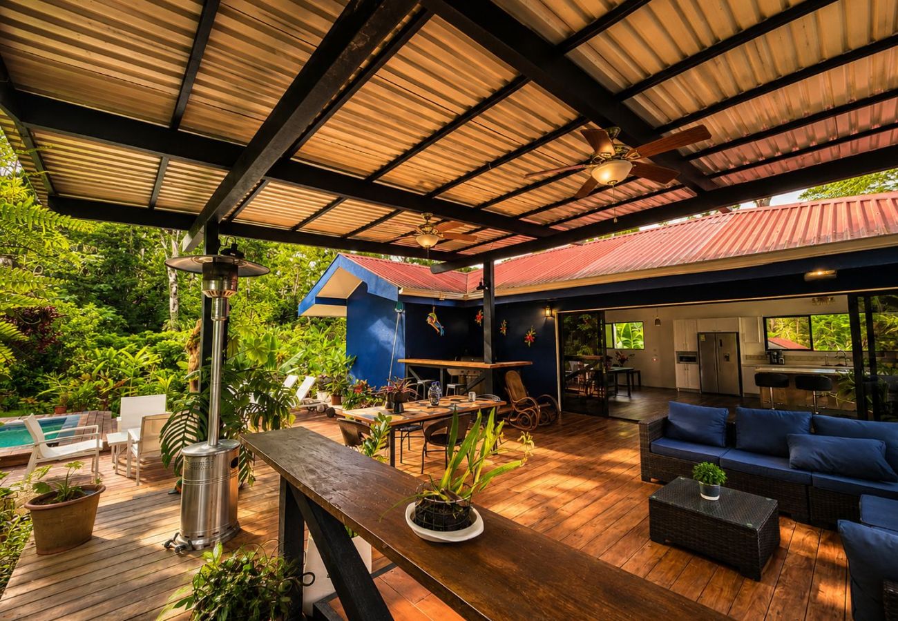 House in Puerto Viejo - Tropical Hideaway Studio | Private Pool & Jacuzzi