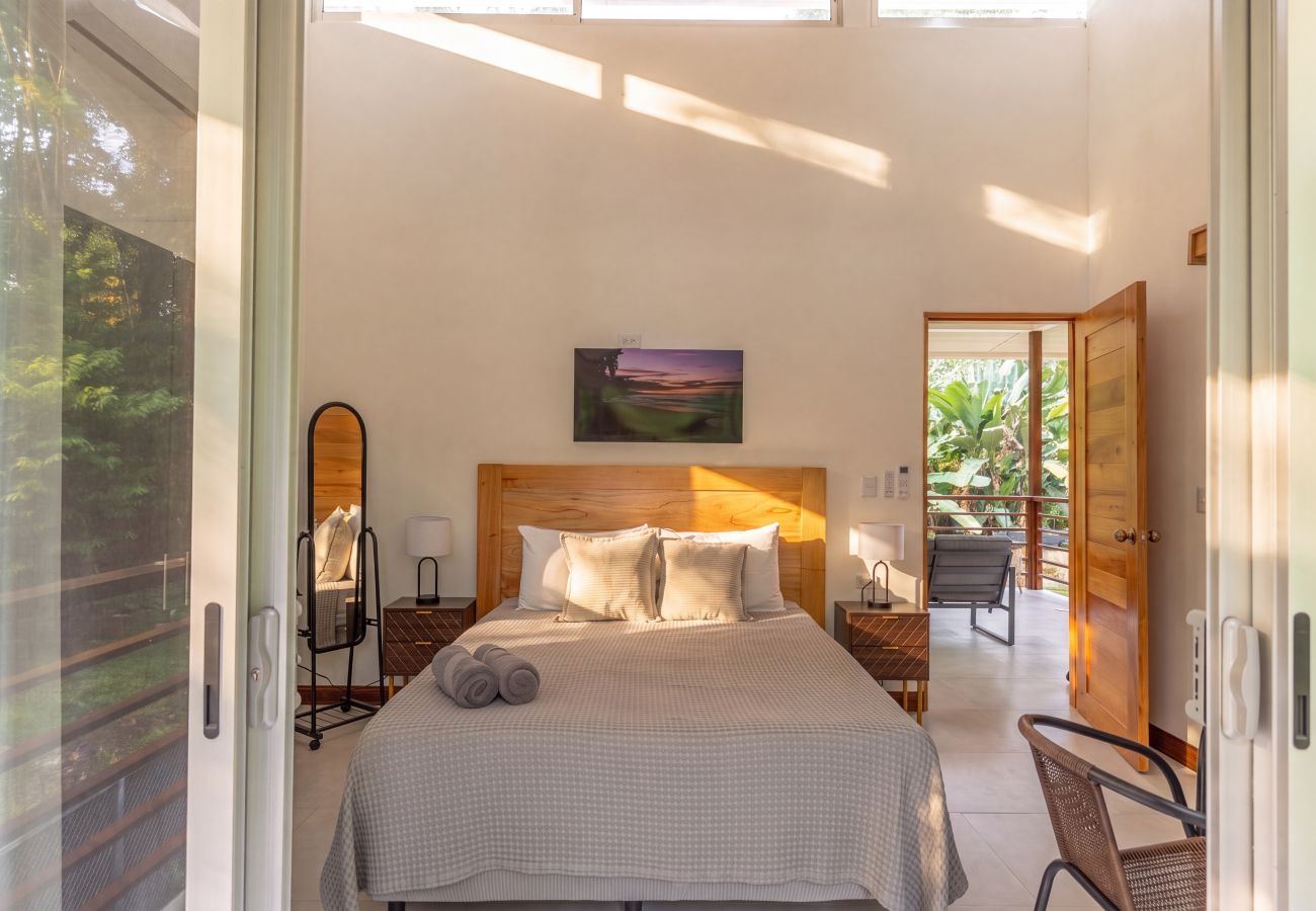 Villa in Puerto Viejo - Hidden Oasis-Private Pool-A/C-Walk to Playa Negra