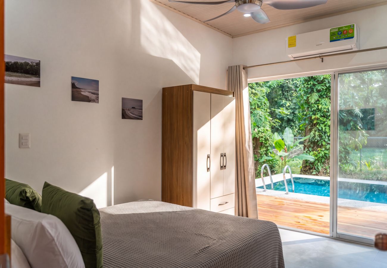 Villa in Puerto Viejo - Hidden Oasis-Private Pool-A/C-Walk to Playa Negra