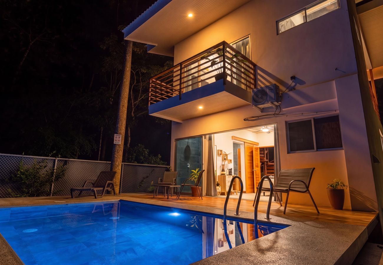Villa in Puerto Viejo - Hidden Oasis-Private Pool-A/C-Walk to Playa Negra