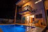 Villa in Puerto Viejo - Hidden Oasis-Private Pool-A/C-Walk to Playa Negra