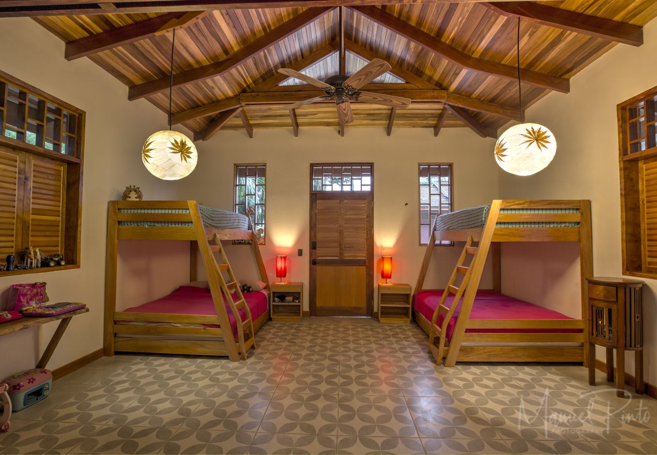 Villa en Punta Uva - Big Tree Wildlife Refuge