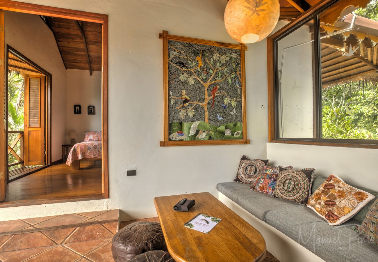Villa en Punta Uva - Big Tree Wildlife Refuge