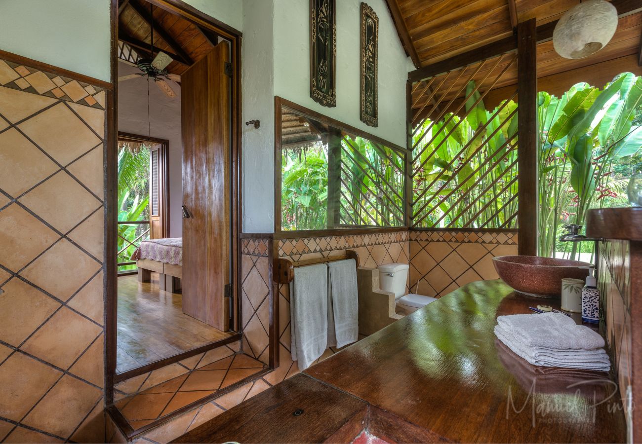 Villa en Punta Uva - Big Tree Wildlife Refuge